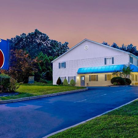 Motel 6 Bethel, Ct - Danbury Bagian luar foto
