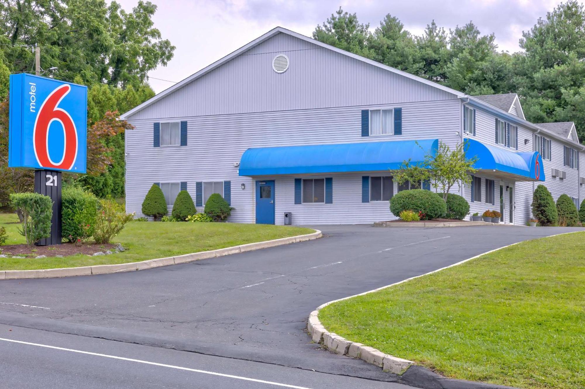 Motel 6 Bethel, Ct - Danbury Bagian luar foto